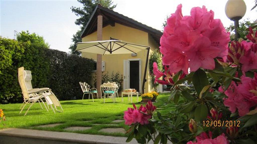 Casetta Delle Rose Biella Exterior photo