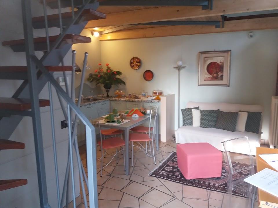 Casetta Delle Rose Biella Exterior photo
